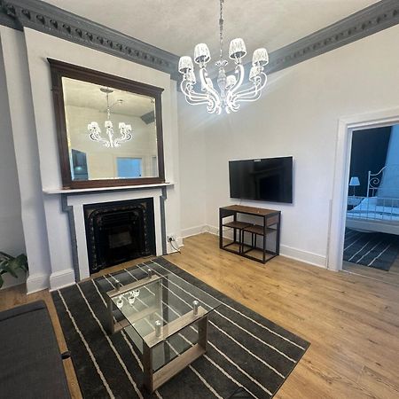 First Floor One Bed Apartment In Central West ロンドン エクステリア 写真