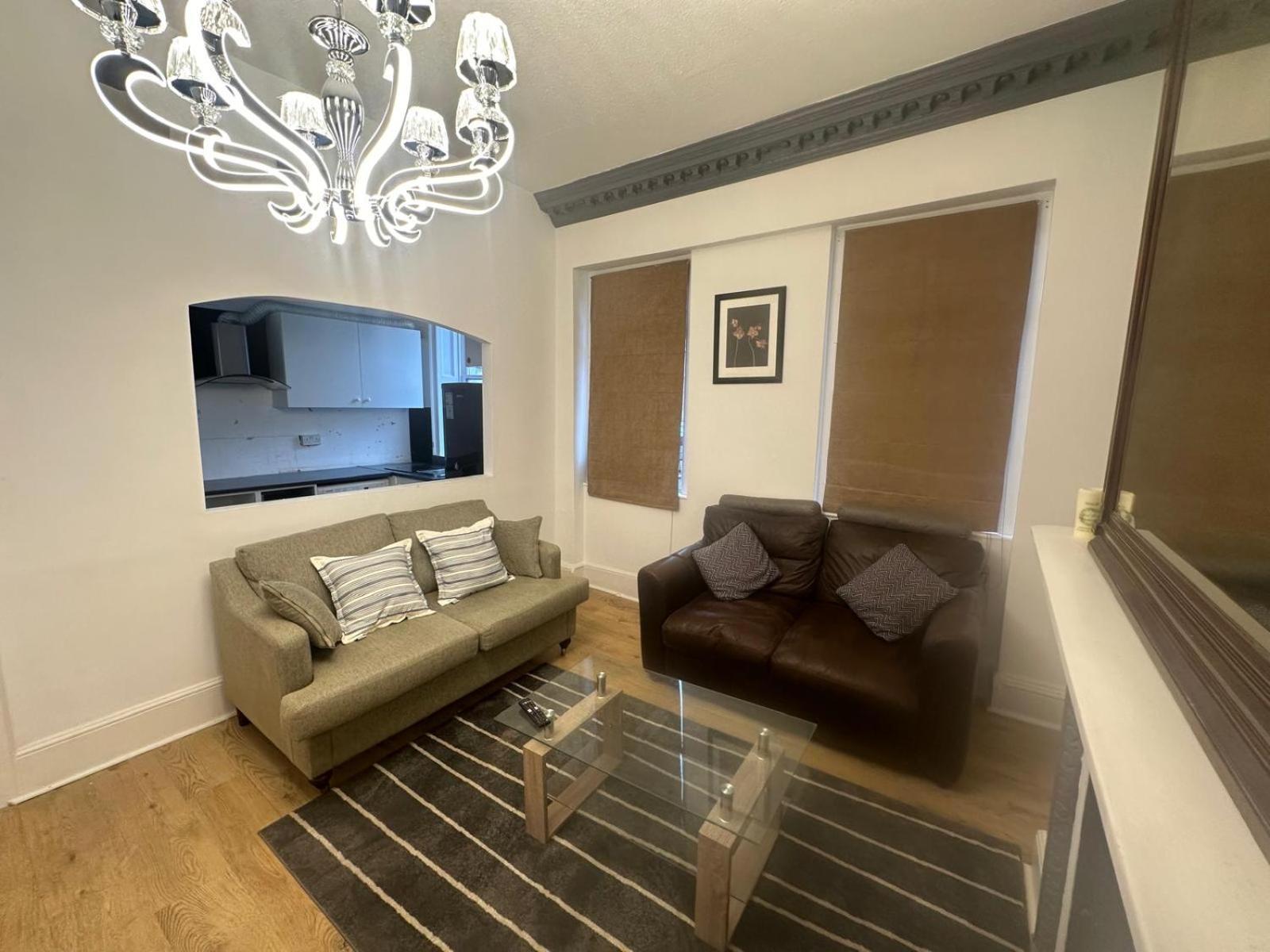 First Floor One Bed Apartment In Central West ロンドン エクステリア 写真