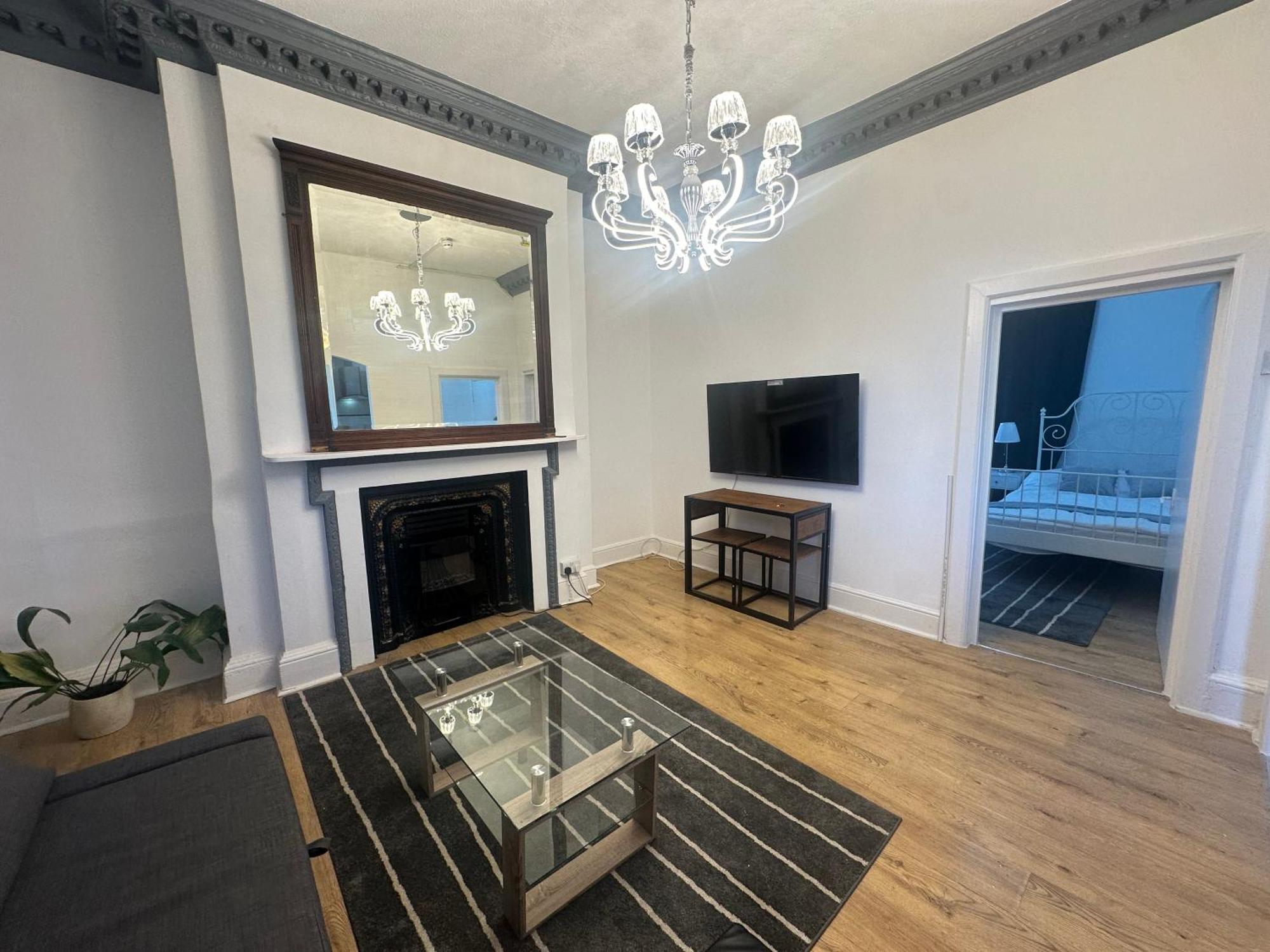 First Floor One Bed Apartment In Central West ロンドン エクステリア 写真
