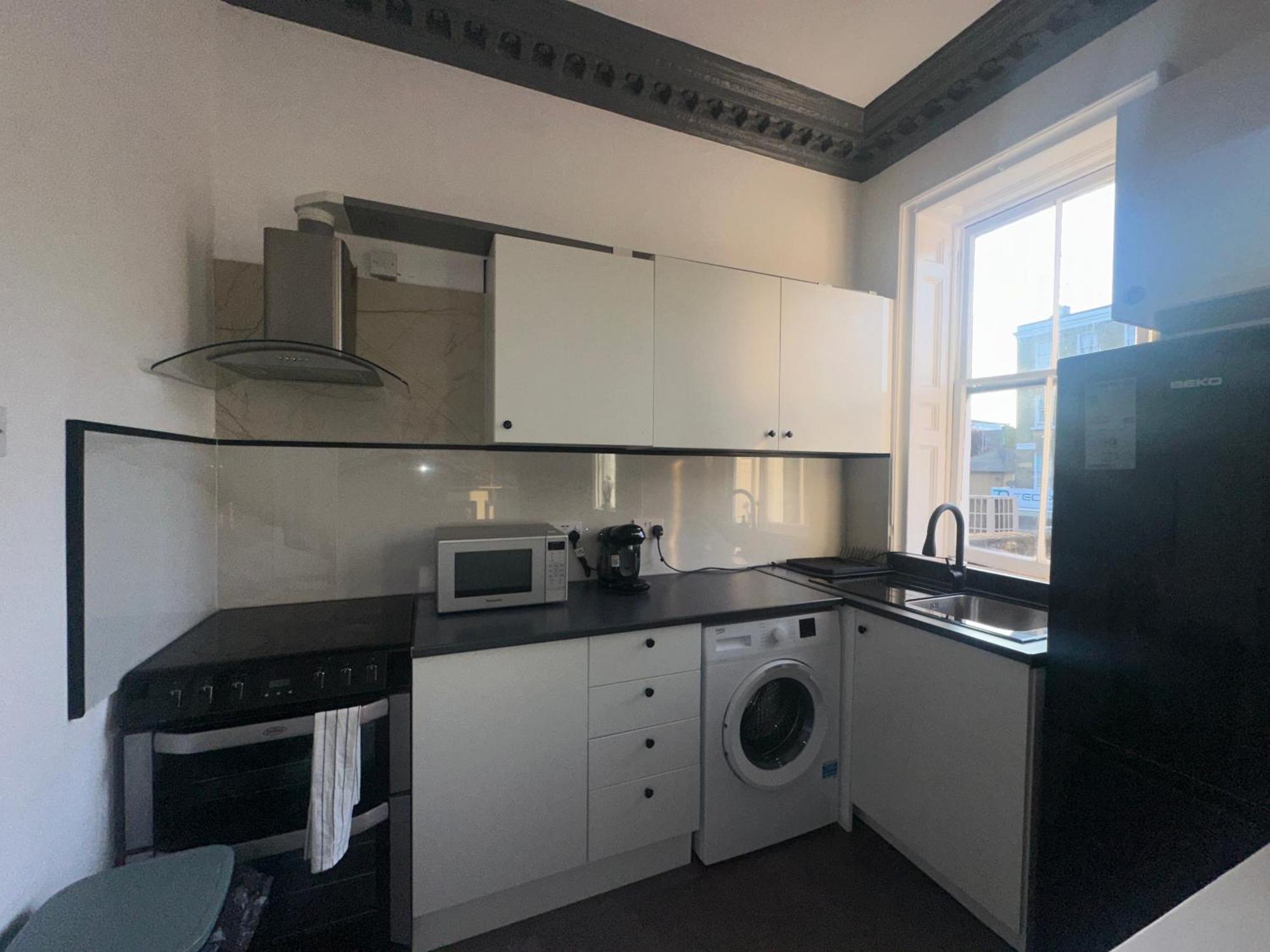 First Floor One Bed Apartment In Central West ロンドン エクステリア 写真